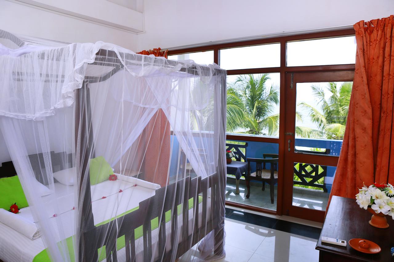 Southern Star Hotel Bentota Exterior photo