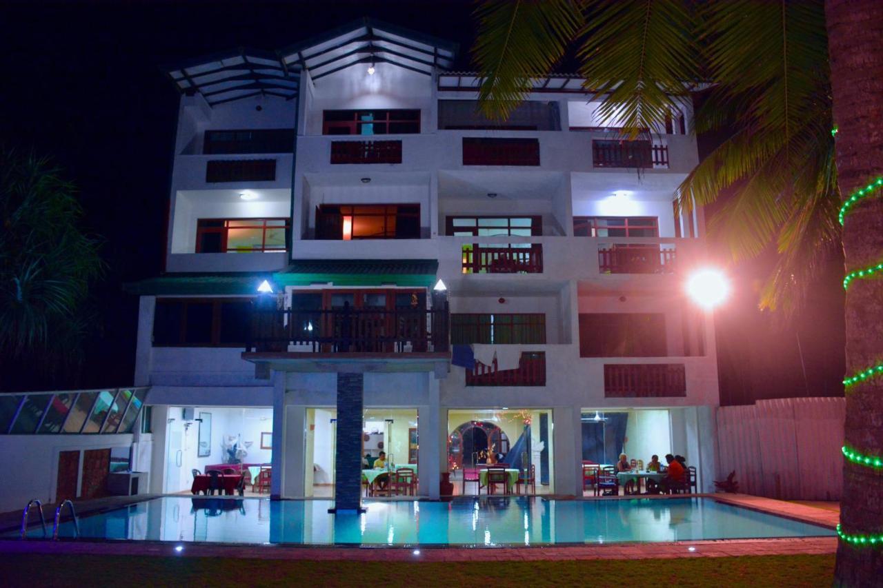 Southern Star Hotel Bentota Exterior photo